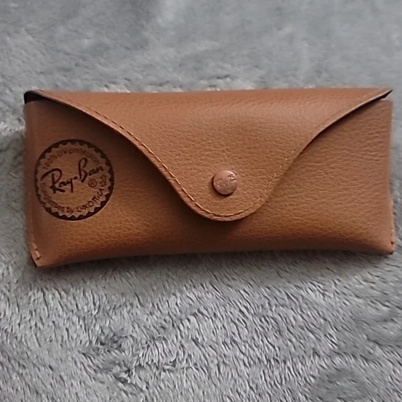 Ray-Ban RB3016 Clubmaster Black Polarized Sunglasses With Case - Picture 7 of 9